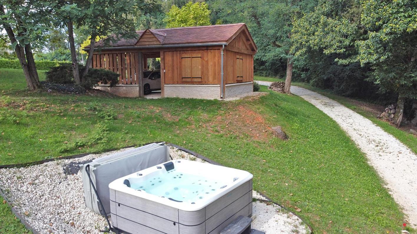 Maison Climatisee Avec Jacuzzi A 10 Min De Holiday home