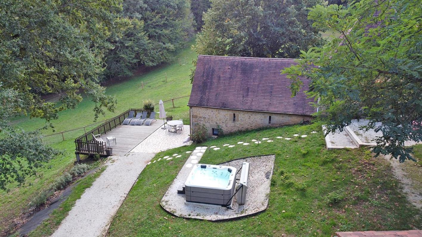 Holiday home Maison Climatisee Avec Jacuzzi A 10 Min De *